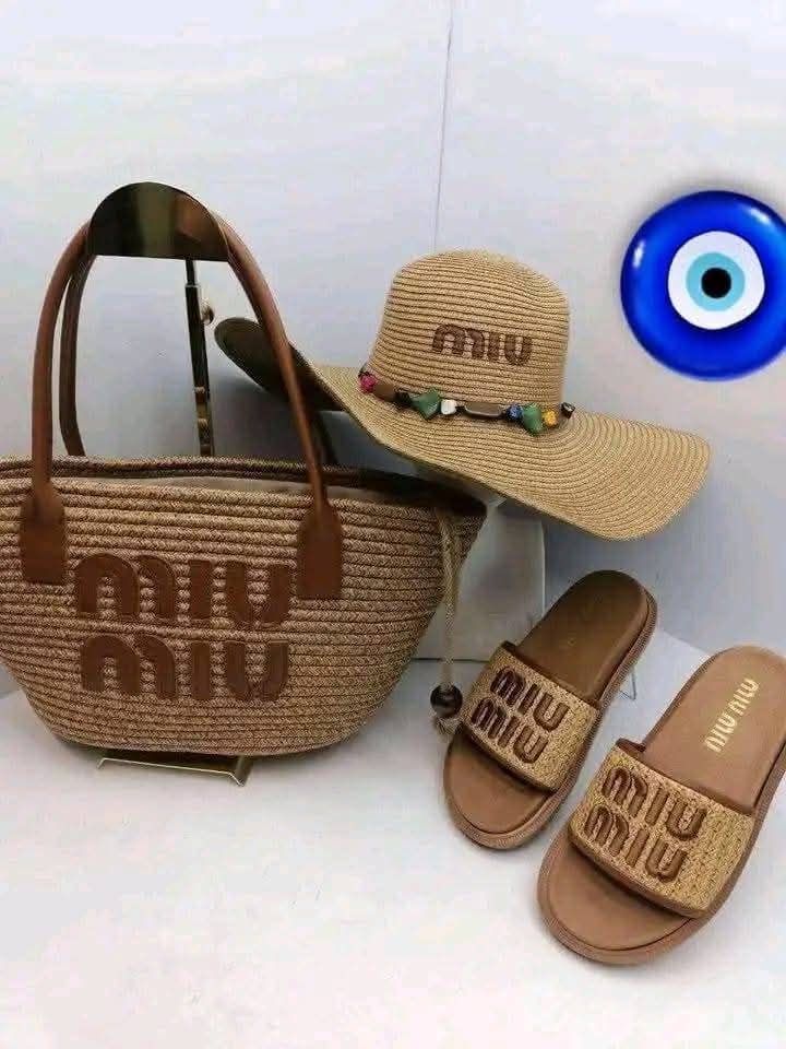 تألقي بأناقة الصيف مع مجموعة MIU MIU الفاخرة
