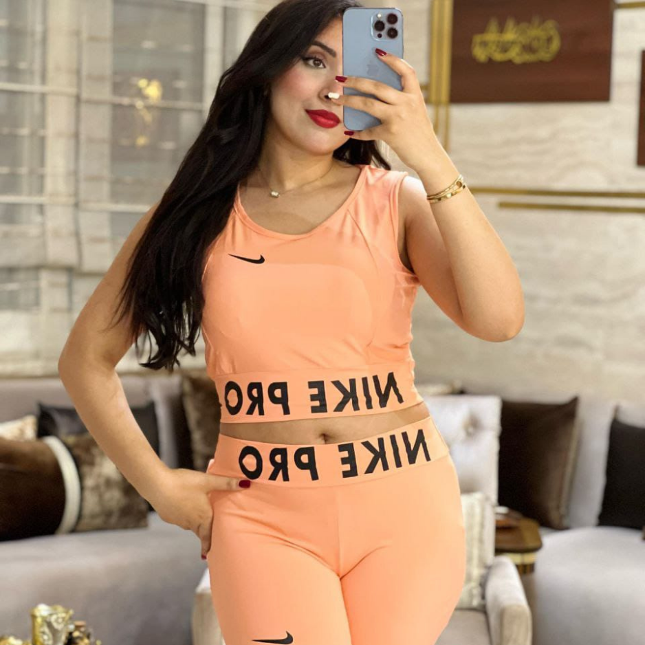 اونصومبل صيفي انيق للنساء Nike Pro